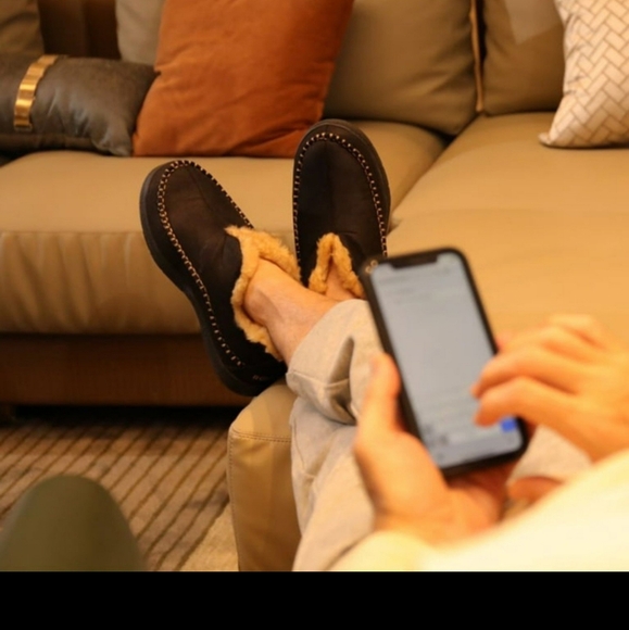 New. sz 9 RockDove Men's Moccasin Bootie memory foam insole/faux fur - Picture 2 of 8